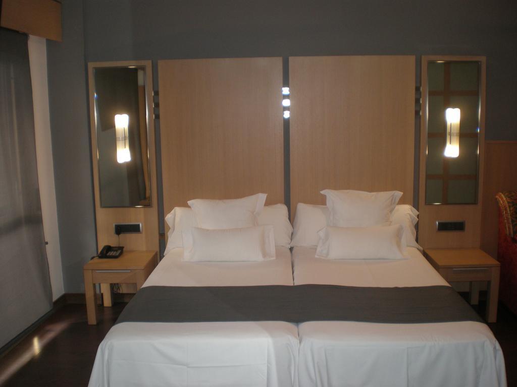 Faro Salazón Hotel 3*